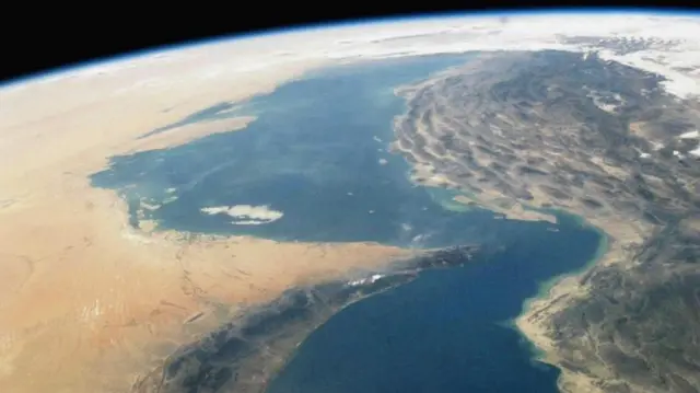 صورة بالأقمار الاصطناعية لمضيق هرمز