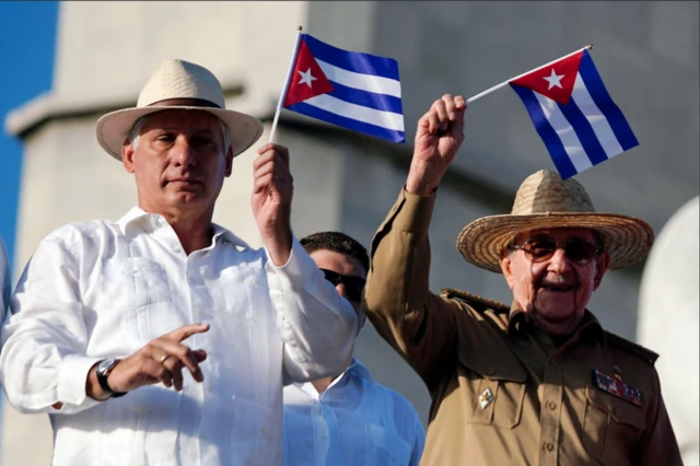Miguel Diaz-Canel y Raúl Castro