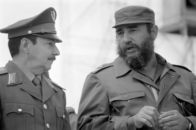 Raúl y Fidel Castro en 1978