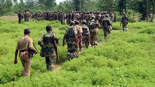 झारखंड की राजधानी रांची में 27 'माओवादियों' ने आत्मसमर्पण किया