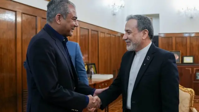 عراقچی و محسن نقوی