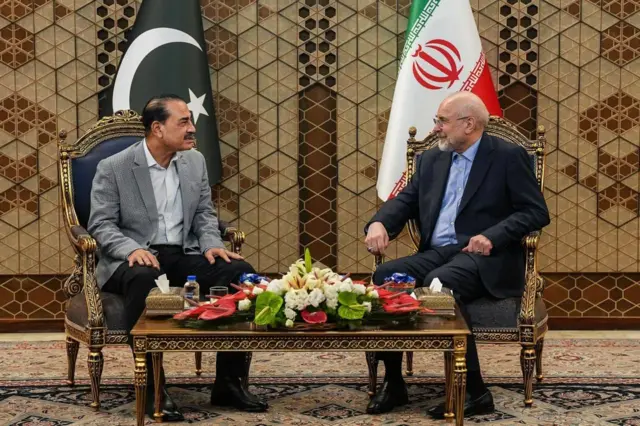 قالیباف و منیر
