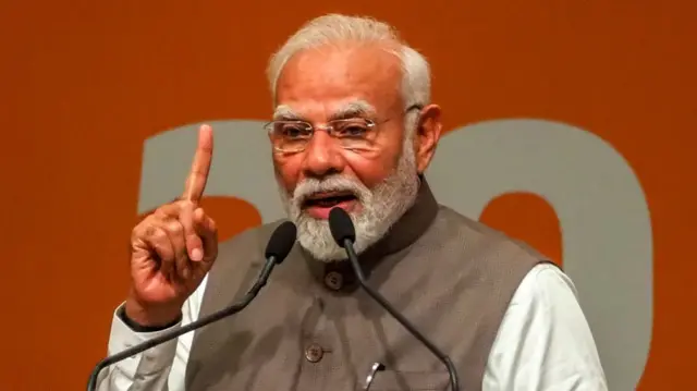 नरेंद्र मोदी