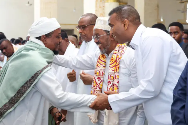 Sida salaadda Ciidul-Adxa looga oogay masaajidka Isbahaysiga Muqdisho