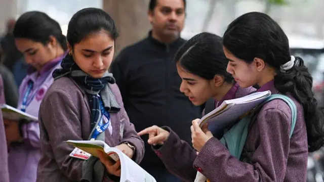 सीबीएसई 12वीं बोर्ड के स्टूडेंट्स