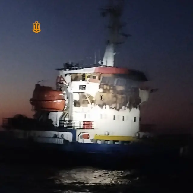 повреждения от попадания дрона у сухогруза