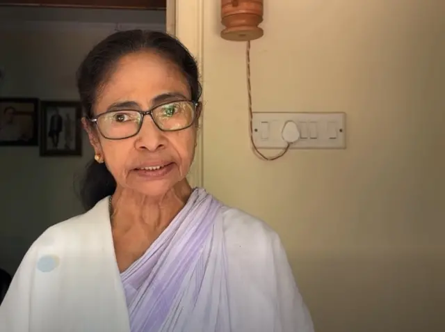 মমতা ব্যানার্জীর ভিডিওবার্তা থেকে নেওয়া ছবি।