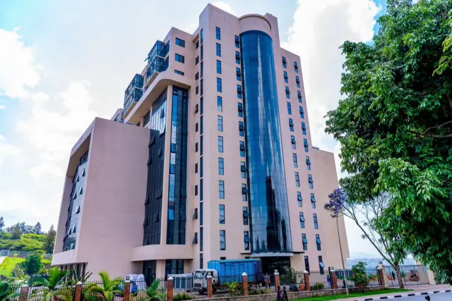 Iyi nzu iri ku Kimihurura mu mujyi wa Kigali ikigo RDB n'ibindi bigo bya leta byayinjiyemo mu Ugushyingo(11) 2023
