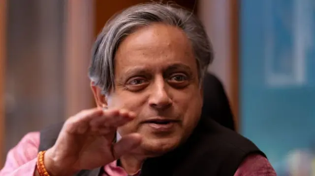 शशि थरूर