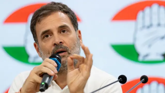 राहुल गांधी