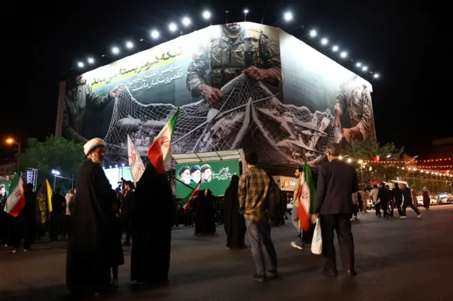 بیلبورد تنگه هرمز در تهران