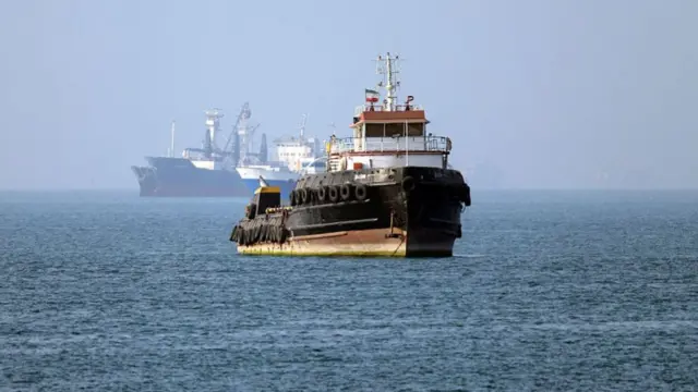 स्ट्रेट ऑफ़ होर्मुज़