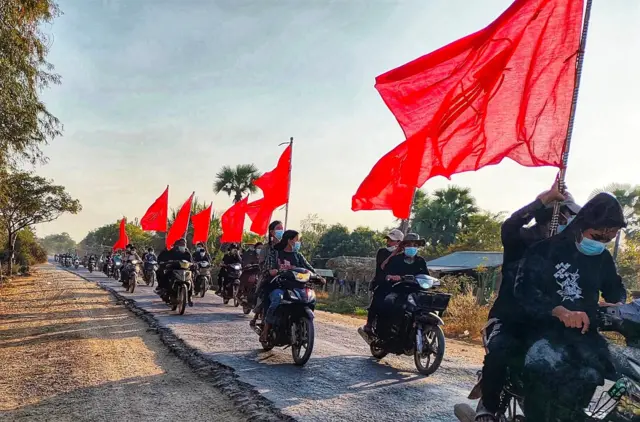ဗကသ ကျောင်းသားတွေ ဆန္ဒထုတ်ဖော်တဲ့ မြင်ကွင်း (ပုံဟောင်း)