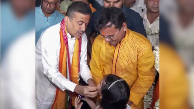 पश्चिम बंगाल के मुख्यमंत्री शुभेंदु अधिकारी