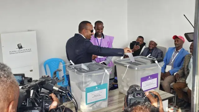 ሰልፊ ብልጽና ብሰፊሑ ክዕወት ትጽቢት ይብር