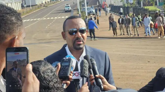 ቀዳማይ ሚኒስተር ኣብይ ኣሕመድ፡