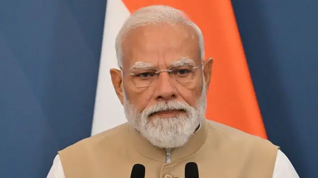 नरेंद्र मोदी