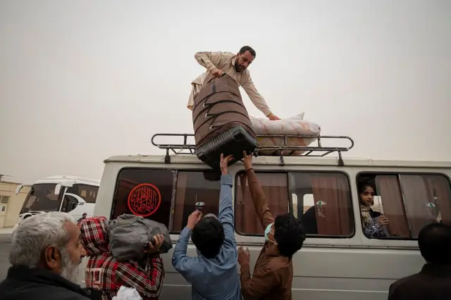 بازگشت آوارگان افغان به کشورشان