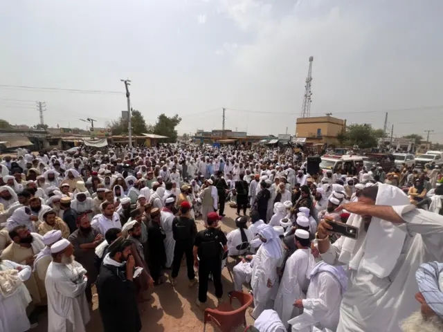 لکی مروت