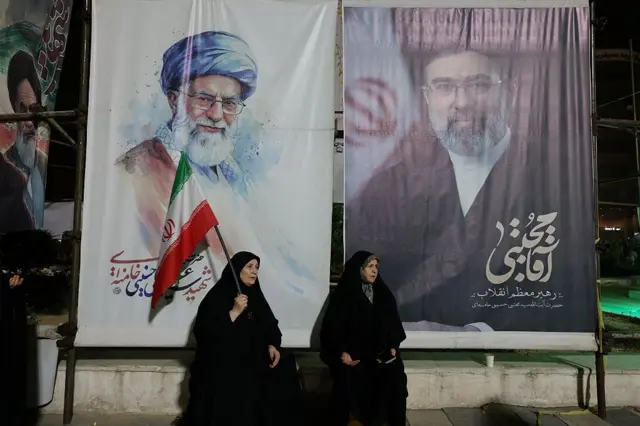 علی خامنہ ای، مجتبی خامنہ ای