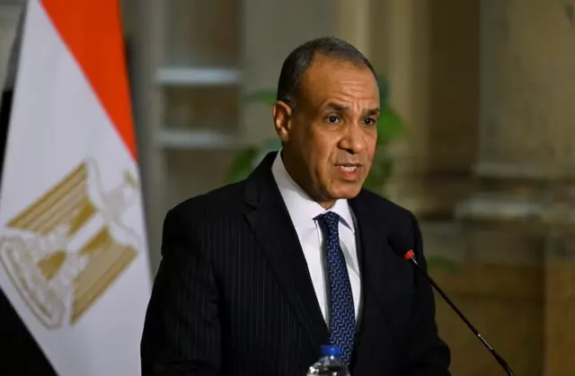 Umushikiranganji wa Misiri ajejwe imigenderanire, Badr Abdelatty, ariko arashikiriza ijambo mu kiganiro n’abamenyeshamakuru i Cairo mu Misiri, ku wa 6 Nyakanga (9), 2025