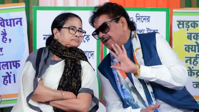ममता बनर्जी और सांसद शत्रुघ्न सिन्हा