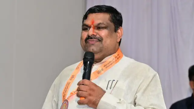 शिक्षा मंत्री गजेन्द्र यादव
