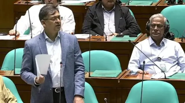 স্বরাষ্ট্রমন্ত্রী সালাহউদ্দিন আহমদ