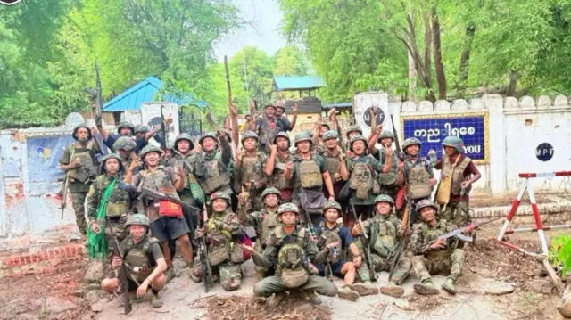မကွေးတိုင်း၊ မြစ်ခြေရဲစခန်းသိမ်းပြီးနောက် မြင်ကွင်း