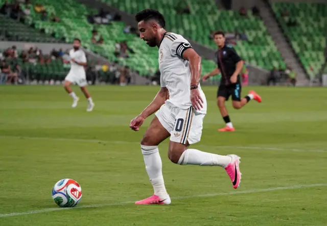 قائد المنتخب سالم الدوسري