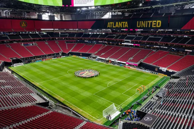 Mercedes-Benz Stadium d'Atlanta.