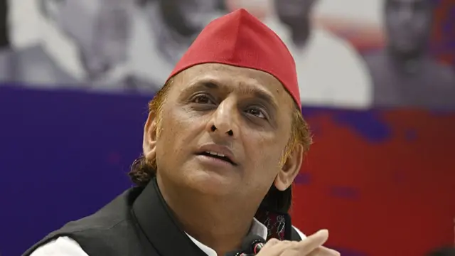 अखिलेश यादव