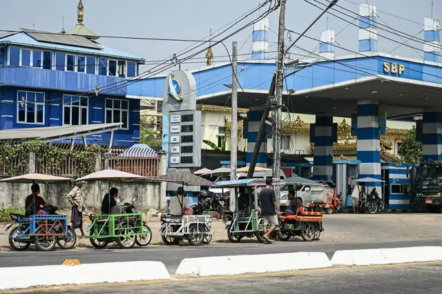 ၂၀၂၆ မတ်လ ရန်ကုန်မှာ စက်သုံးဆီ စီတန်းဝယ်ယူရတဲ့ မြင်ကွင်း