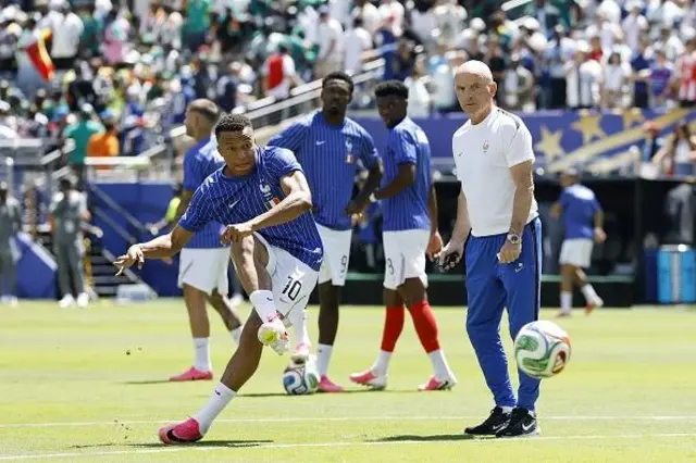 Kylian Mbappe na Faransa ya yi zafi