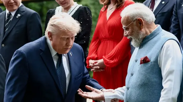 फ़्रांस में जी-7 की मीटिंग के दौरान राष्ट्रपति ट्रंप और पीएम मोदी