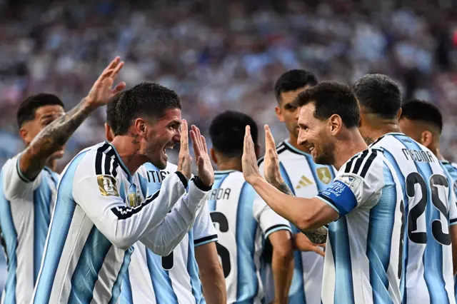 De Paul y Messi
