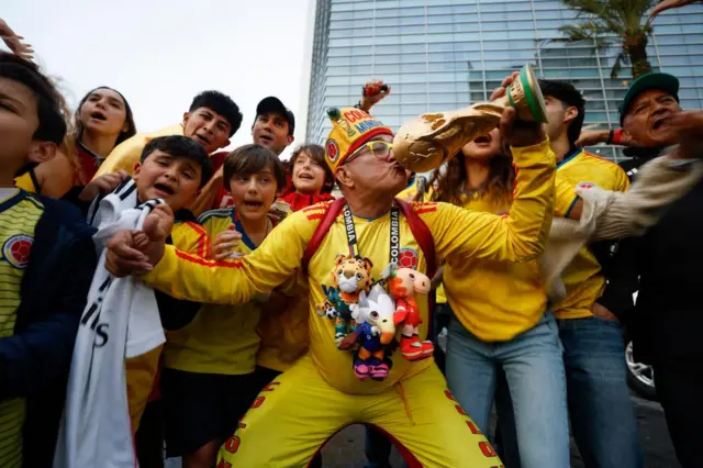 Hinchas de Colombia celebran en Ciudad de México