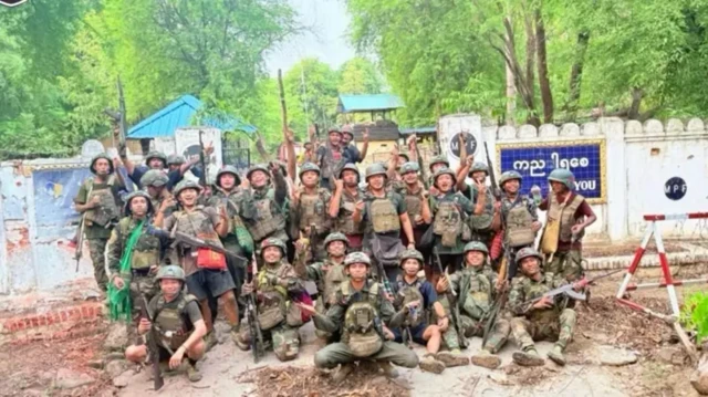 မကွေးတိုင်း၊ မြစ်ခြေရဲစခန်းသိမ်းပြီးနောက် မြင်ကွင်း