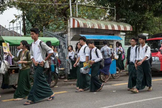 ၂၀၁၆ ခုနှစ်က ကျောင်းဖွင့်ချိန်