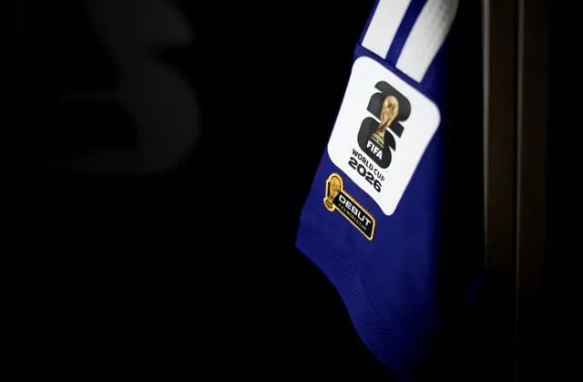 قميص المنتخب الياباني