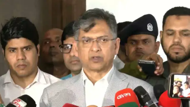 স্বরাষ্ট্রমন্ত্রী সালাহউদ্দিন আহমেদ