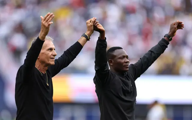Les joueurs et le sélectionneur ghanéen, Carlos Queiroz, célèbrent ce match nul comme une victoire.