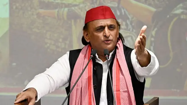 अखिलेश यादव