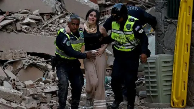 Kirkira lafaaa Venezuweelaatti mudate