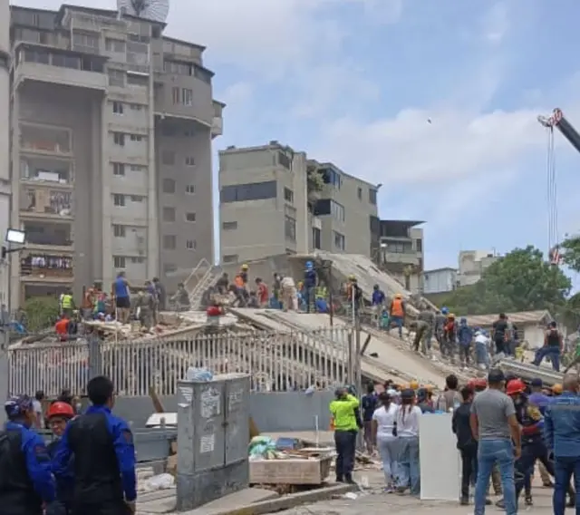 El edificio Rita, en San Bernardino, quedó destruido por los sismos.