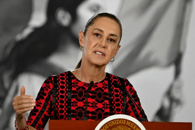 Claudia Sheinbaum, presidenta de México en una rueda de prensa
