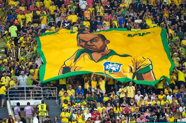 Torcida brasileira no estádio