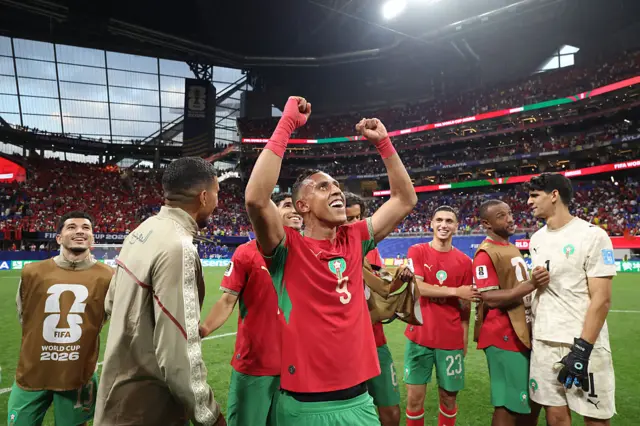 Jogadores do Marrocos comemorando