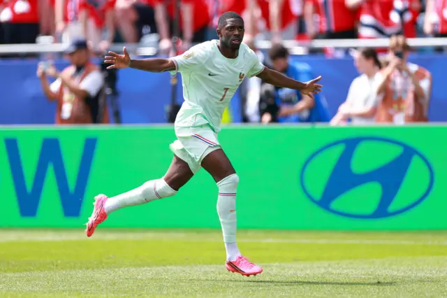 أفضل لاعب في العالم، الفرنسي عثمان ديمبيلي