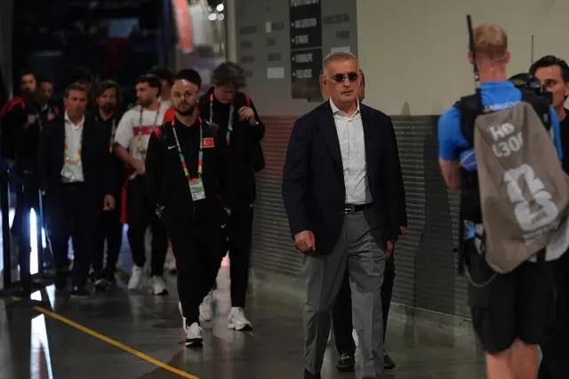 TFF Başkanı İbrahim Hacıosmanoğlu stada girerken